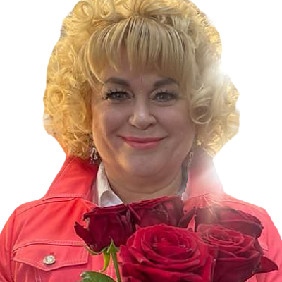 Нина Акаёмова